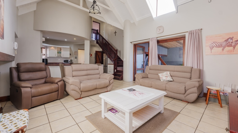 5 Bedroom Property for Sale in Bredasdorp Western Cape